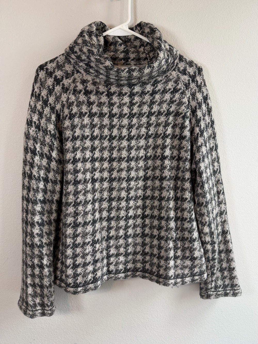 Madewell Black & White Houndstooth Funnel Neck Sweater